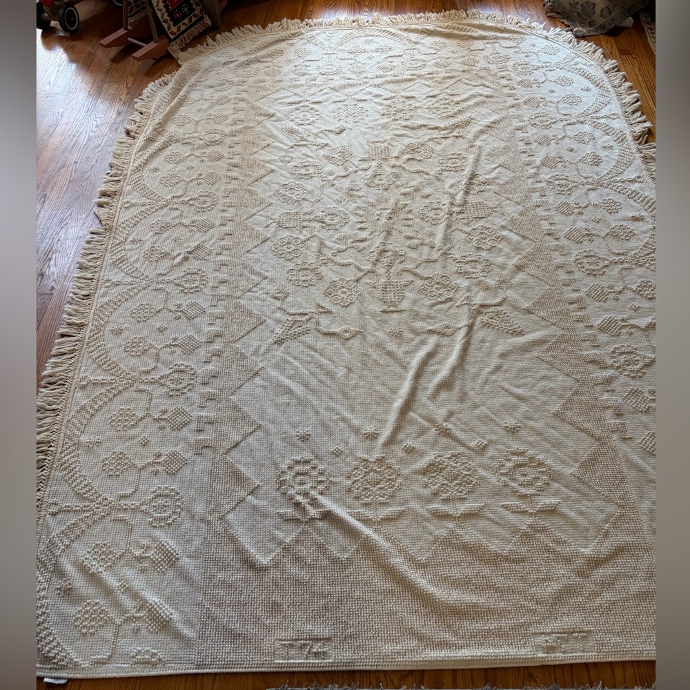 Bates George Washington Choice bedspread hobnail ecru vintage blanket T74
